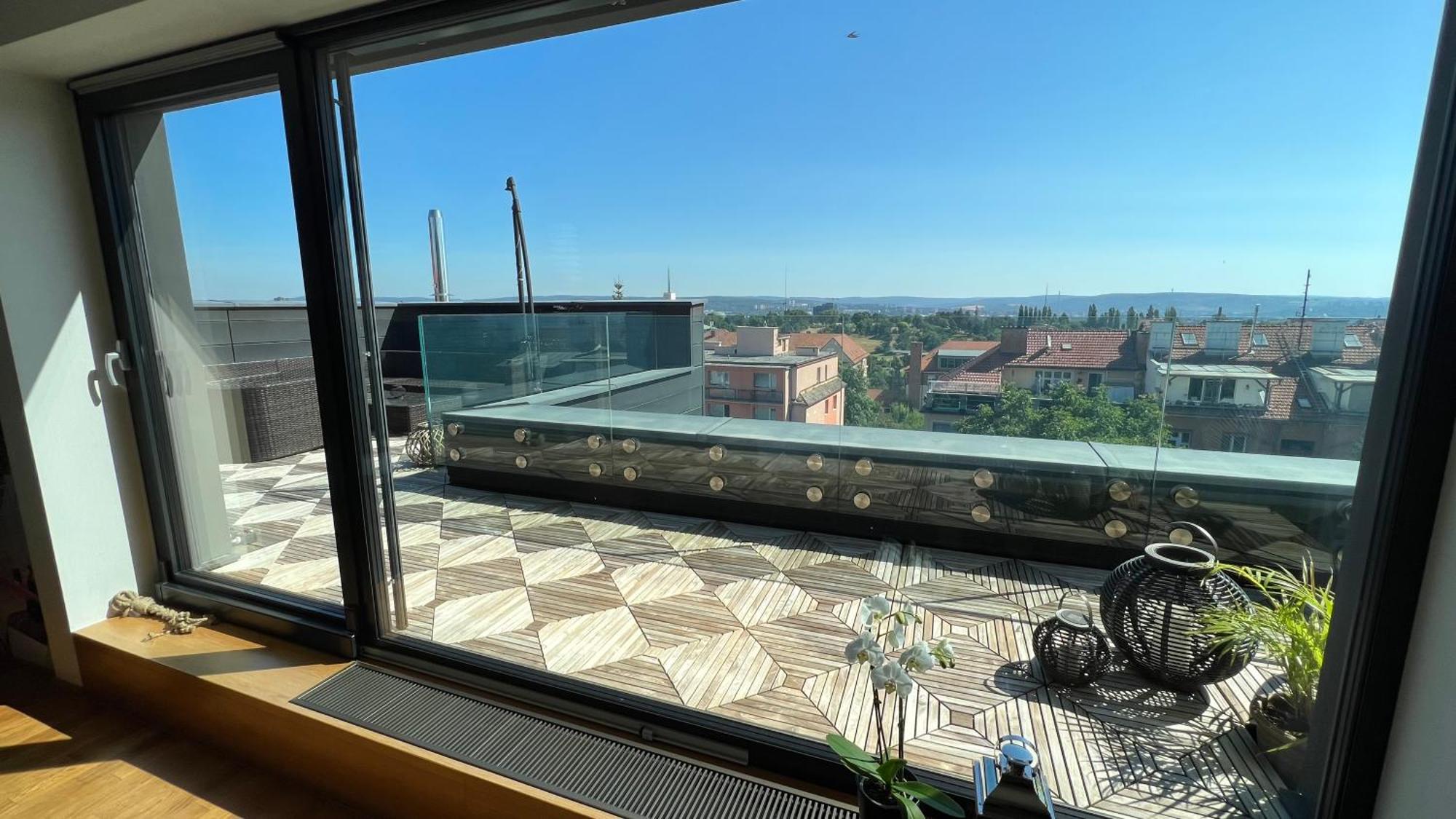 Apartman Se Saunou A Terasou S Vyhledem Na Brno Eksteriør billede